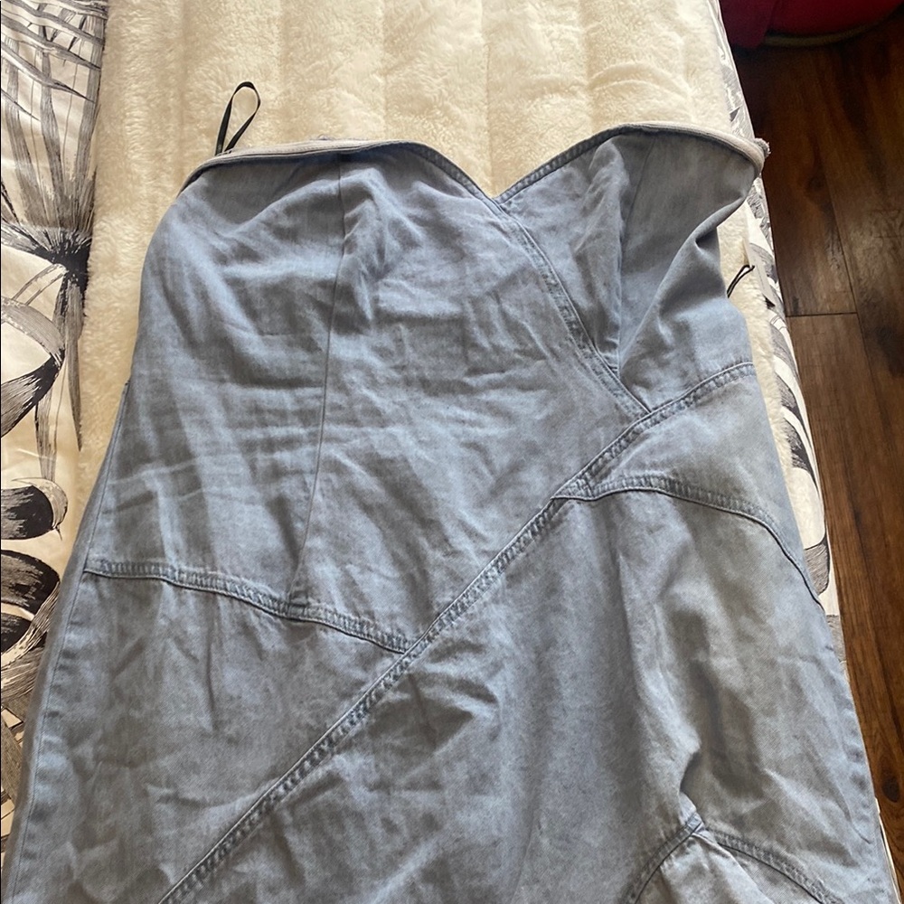 Forever 21 Gray Sweetheart Sheath Dress